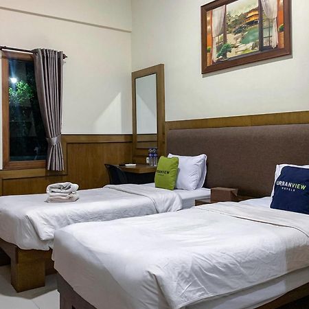 Urbanview Alfiya Hotel Lampung Bandar Lampung Exterior photo