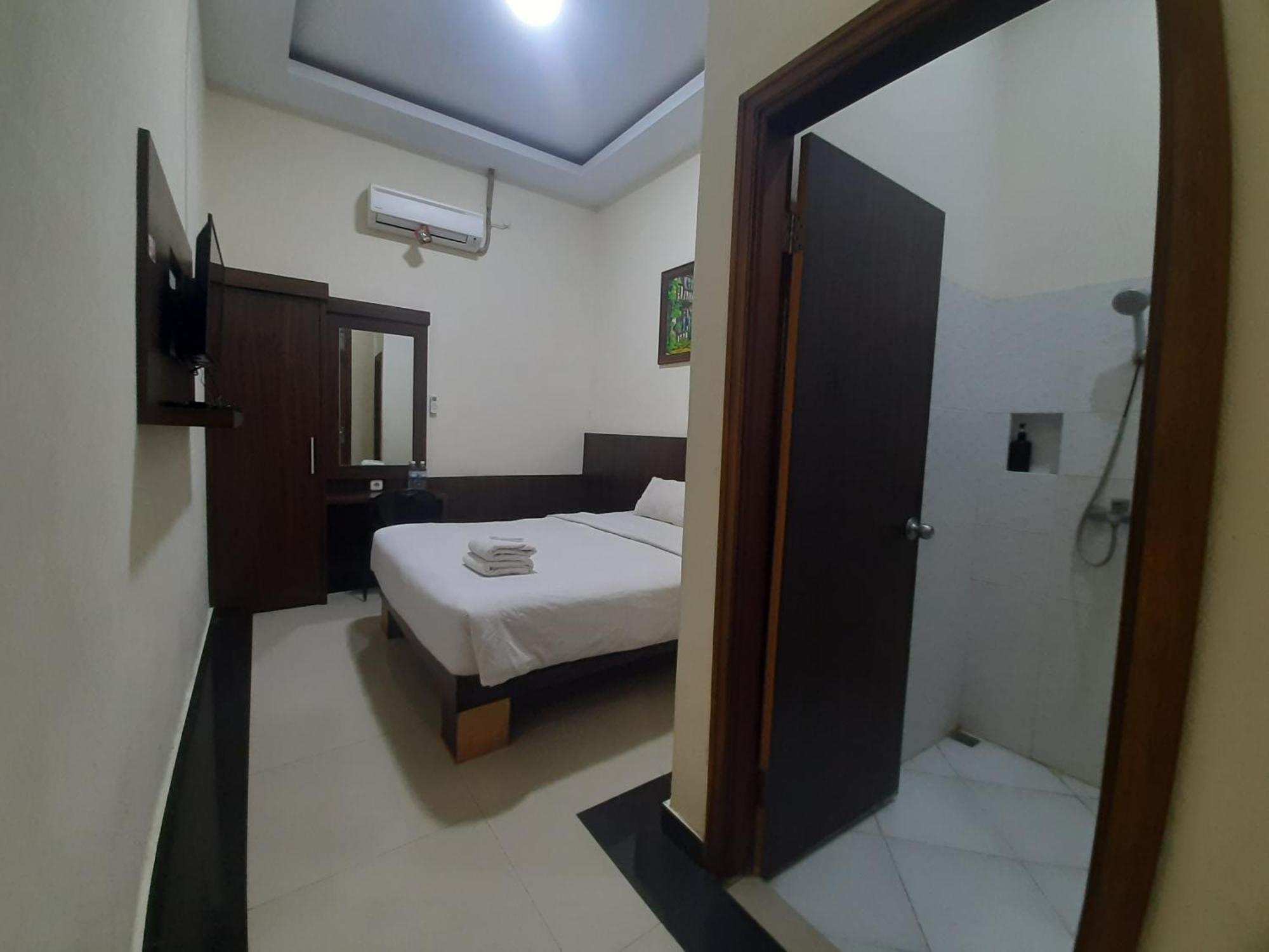 Urbanview Alfiya Hotel Lampung Bandar Lampung Exterior photo