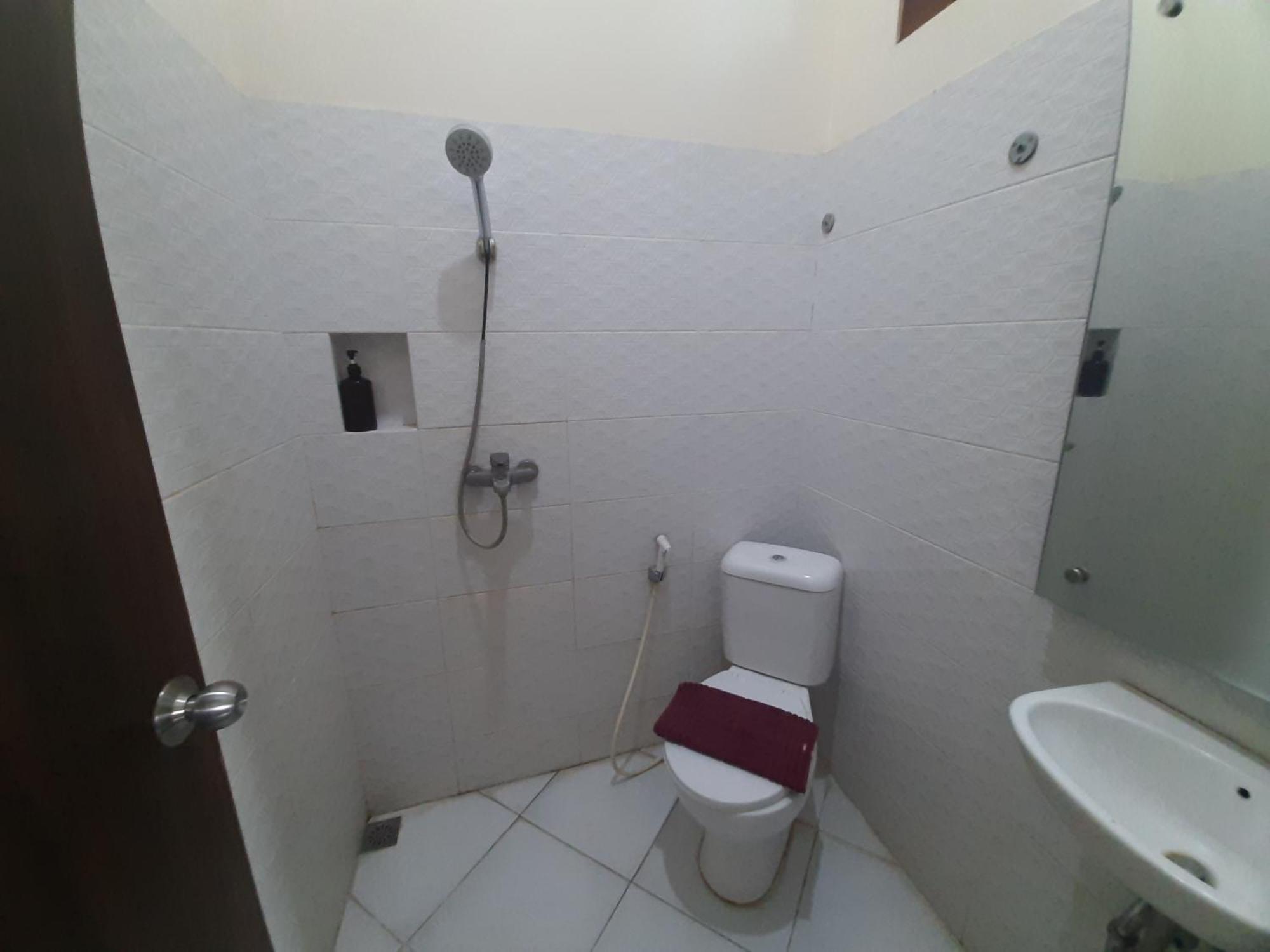 Urbanview Alfiya Hotel Lampung Bandar Lampung Exterior photo