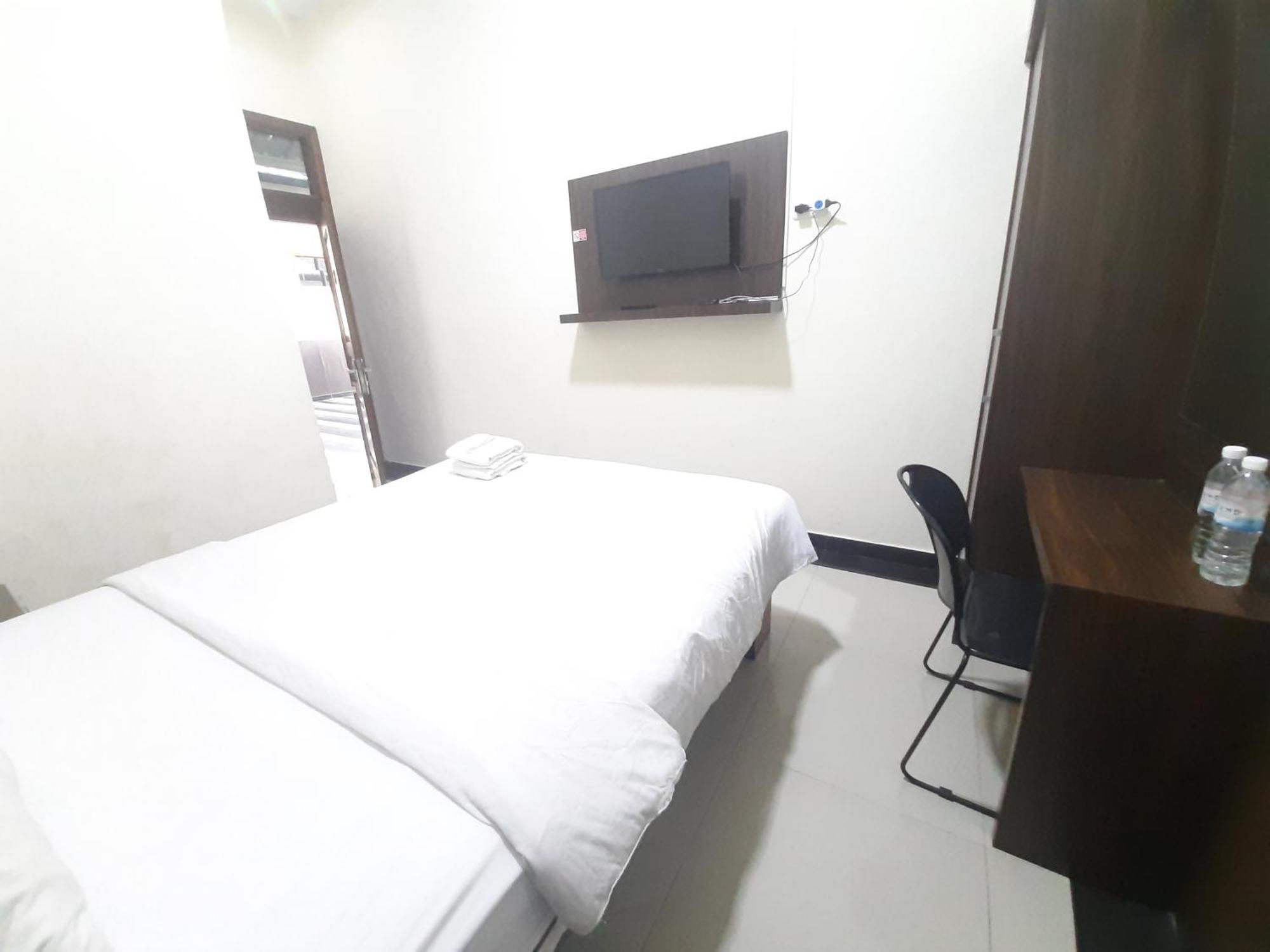 Urbanview Alfiya Hotel Lampung Bandar Lampung Exterior photo