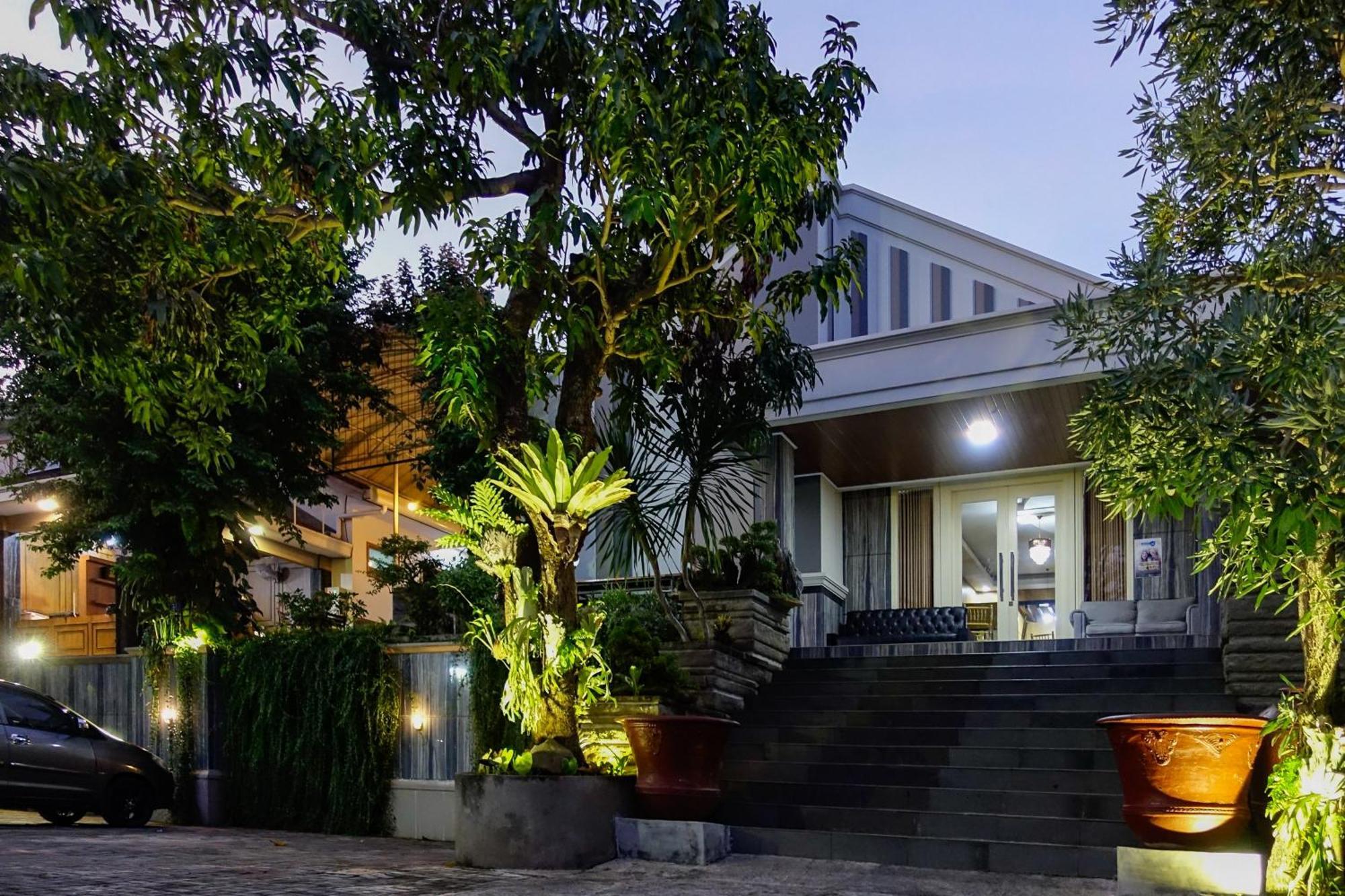 Urbanview Alfiya Hotel Lampung Bandar Lampung Exterior photo