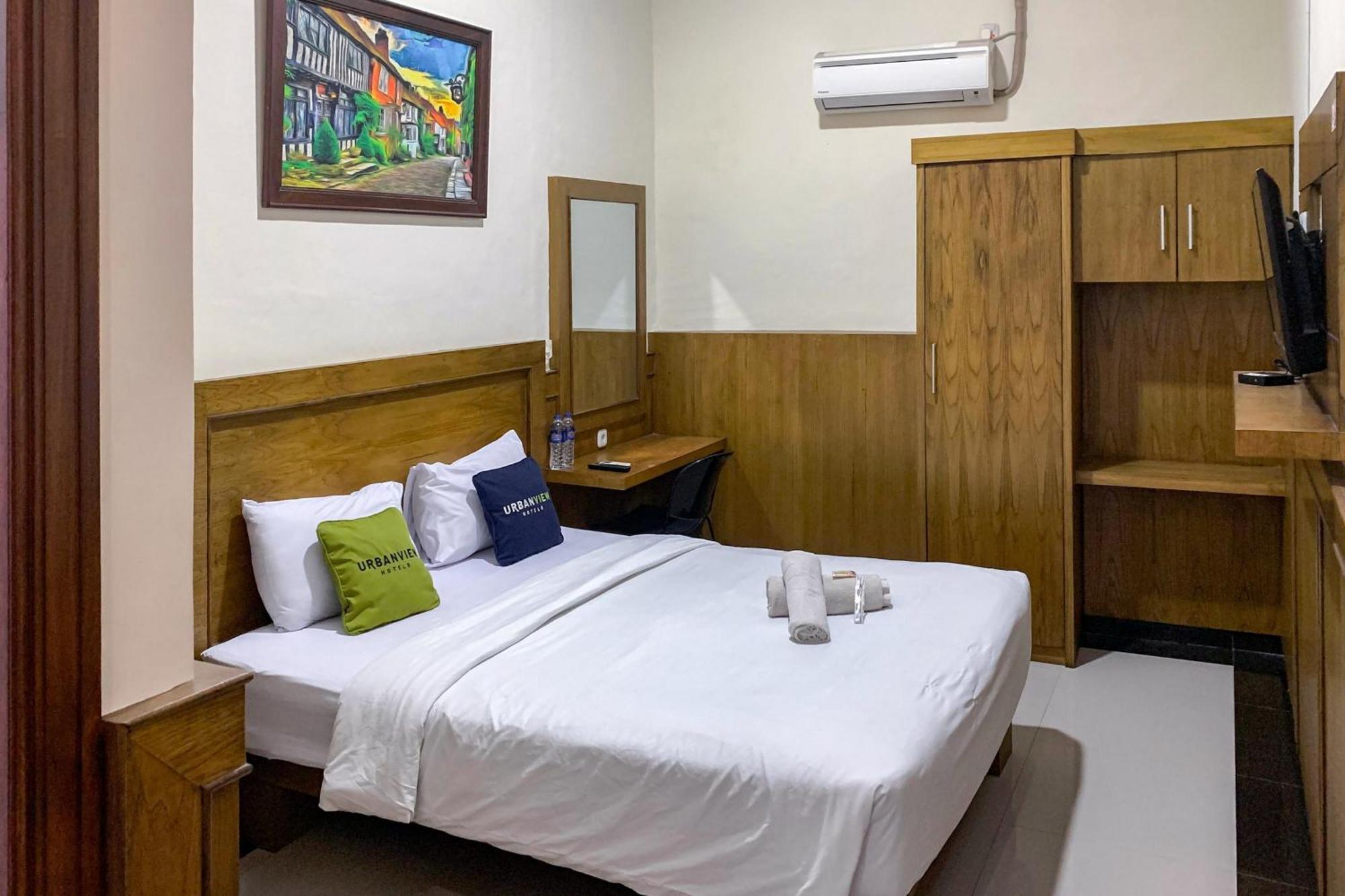 Urbanview Alfiya Hotel Lampung Bandar Lampung Exterior photo